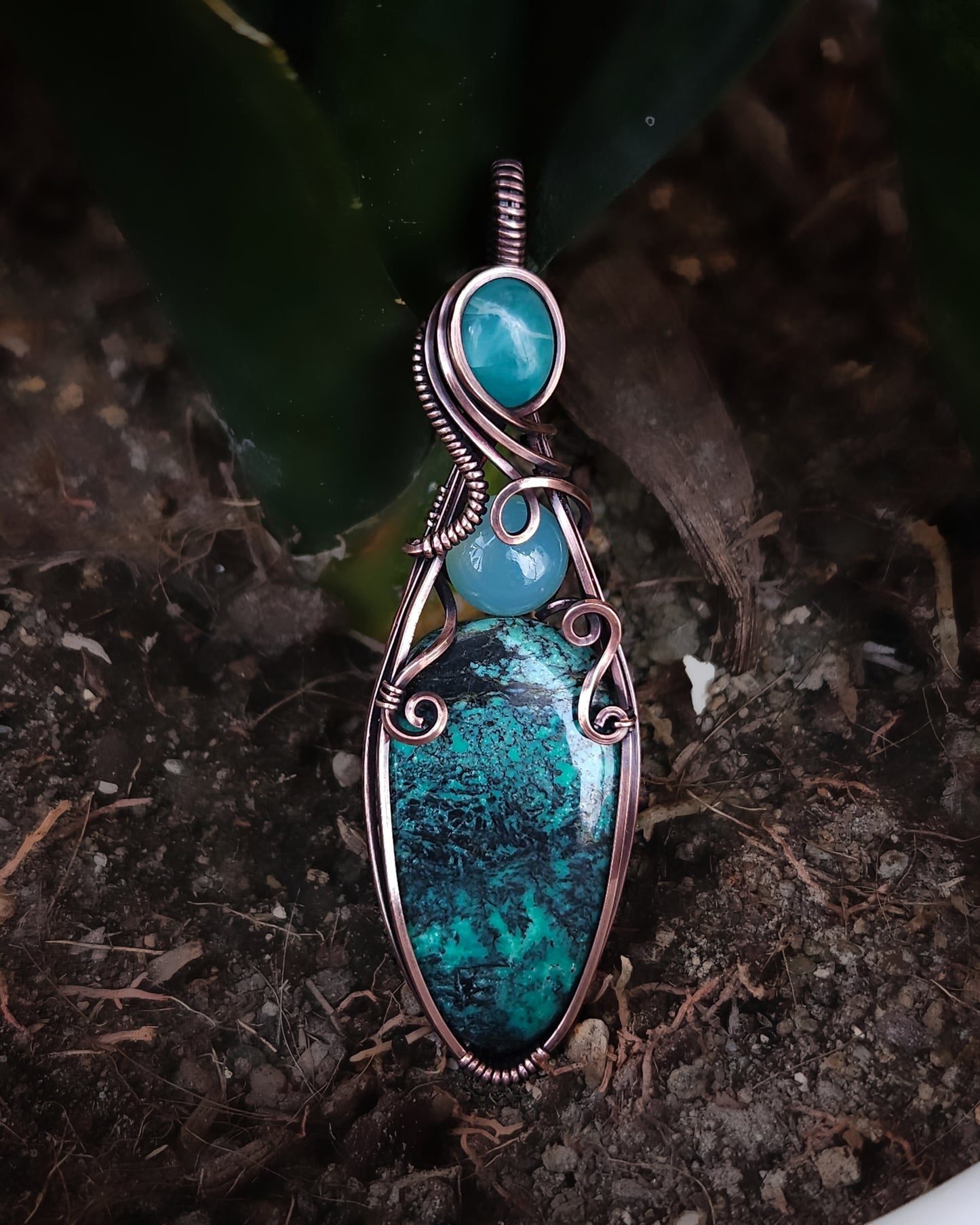 Turkoois, aqua chalcedoon en larimar antiek koper wire wrap hanger (PRE-ORDER / de helft aanbetaling van €129)