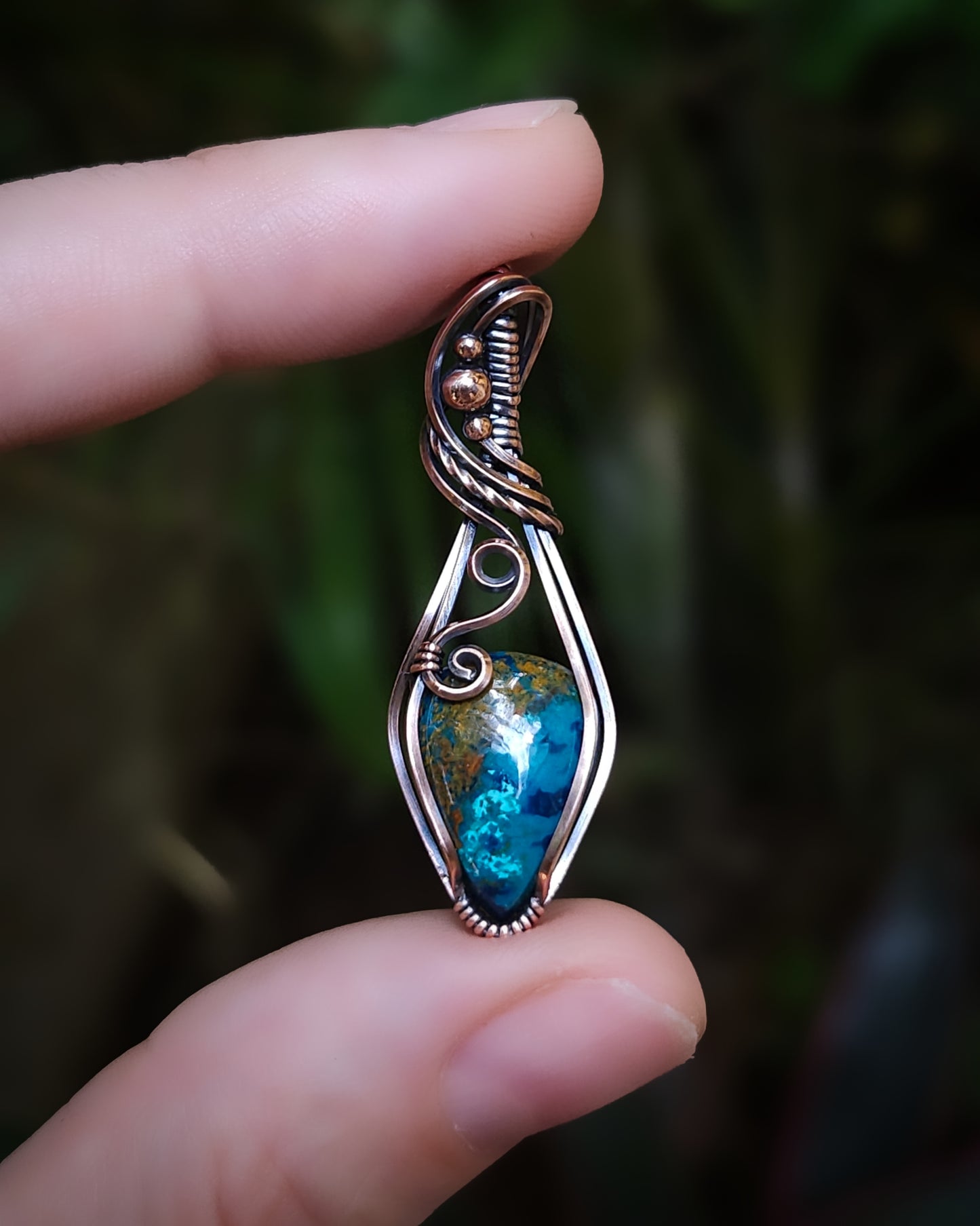 Shattukiet antiek koper wire wrap hanger