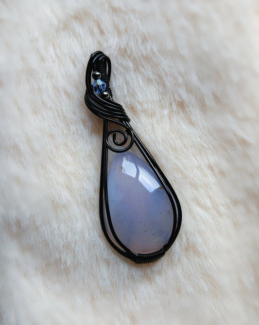 Chalcedoon koper met zwarte coating wire wrap hanger