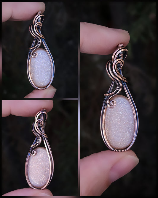 Peach maansteen antiek koper wire wrap hanger (PRE-ORDER / de helft aanbetaling van 60)