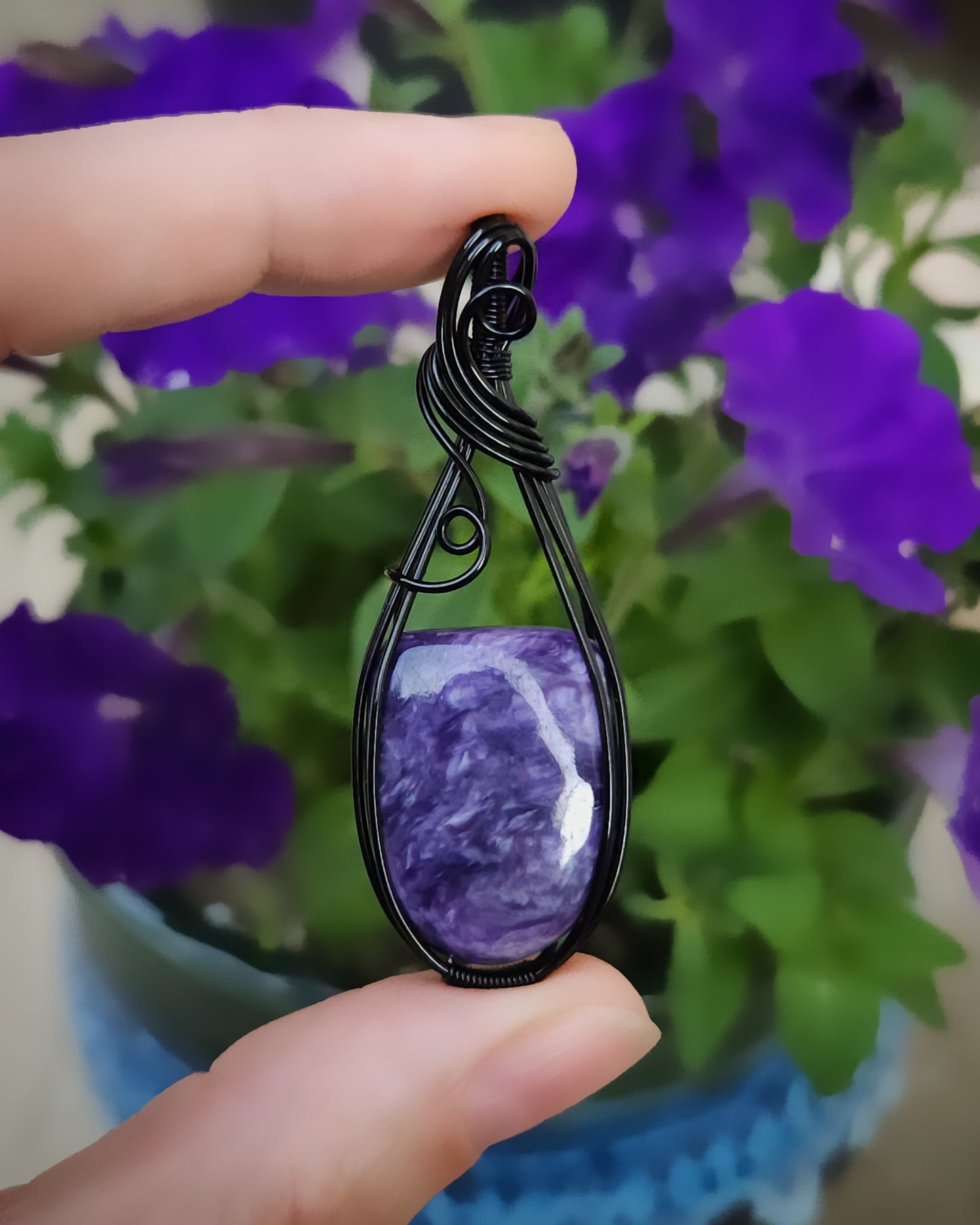Charoiet koper met zwarte coating wire wrap hanger (verzending mogelijk na 12 mei)