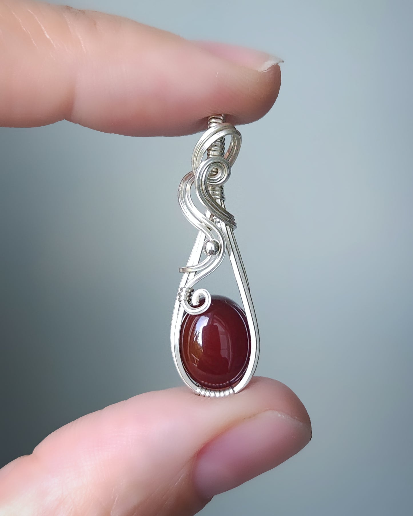 Rode onyx 925 sterling zilver wire wrap hanger